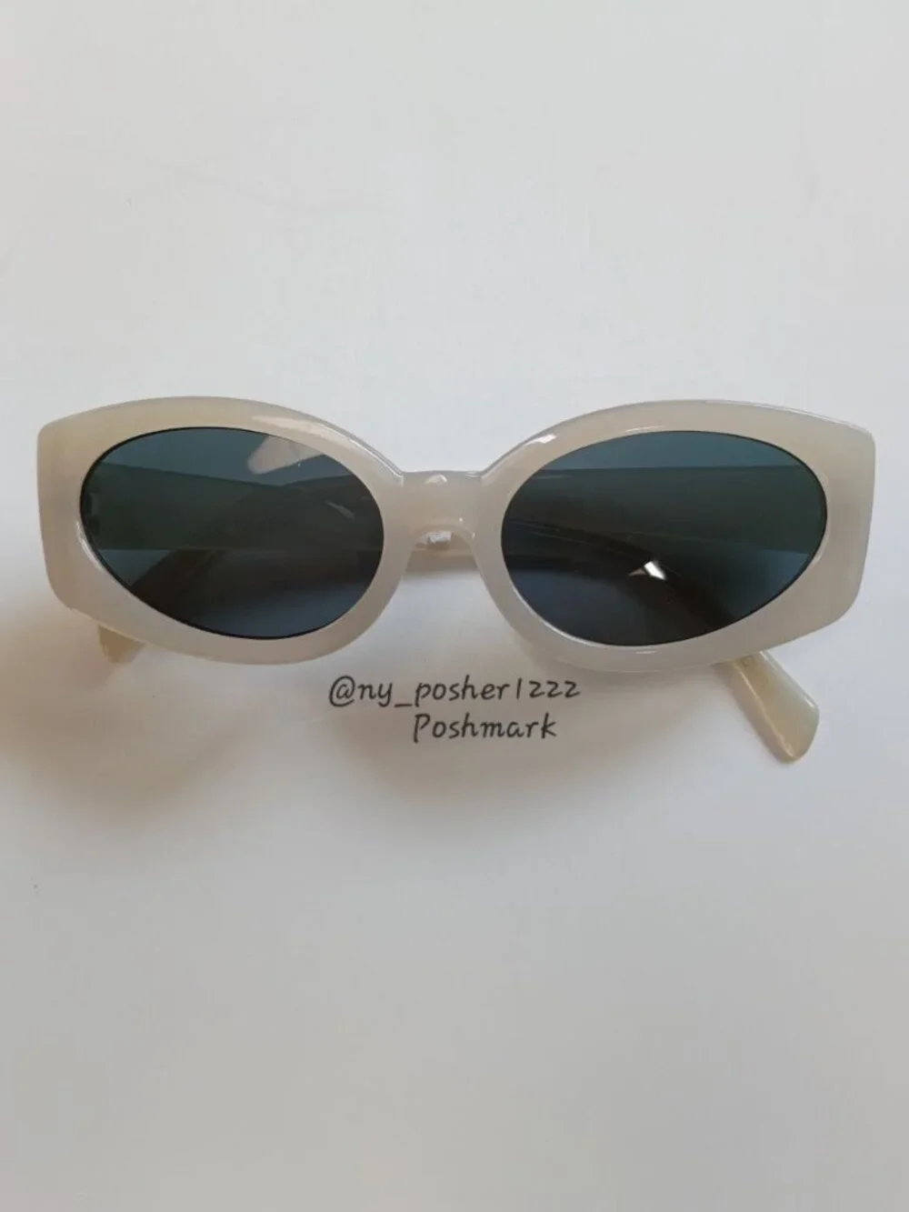 Retro 90s Mod Oval Sunglasses Cream Ivory White